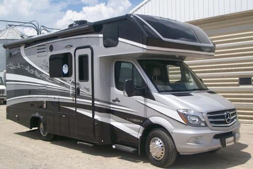 RV maintenance and repair service